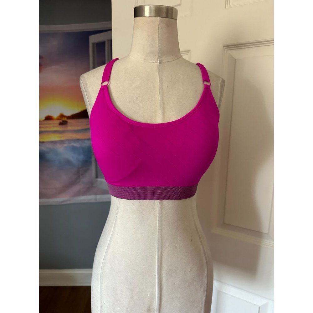 Live Electric racerback sports bra fuchsia  Medium